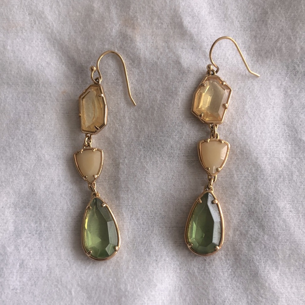Dangle earrings